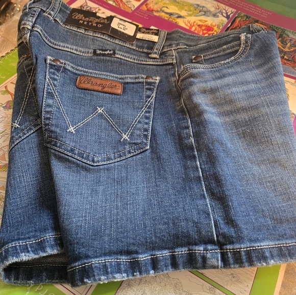 Ladies wrangler jean shoers - Picture 7 of 7